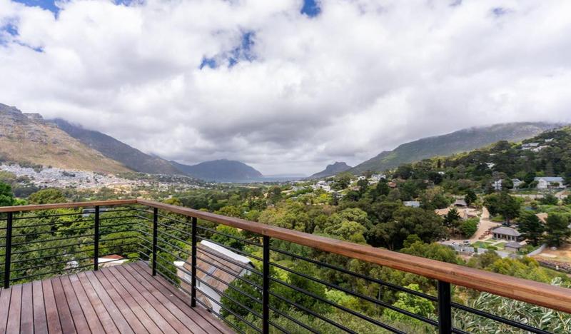 6 Bedroom Property for Sale in Hout Bay Western Cape